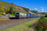 193 582 ATLU/TXL  Unser Herz schlägt grün  mit einem LKW-Walter KLV-Zug bei Karlstadt Richtung Gemünden, 07.10.2021
