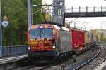 D-TXL 7193 316-5 auch bekannt als  Feuer-Vectron  mit der Werbeaufschrift  Wir Brennen F�r Das Was Wir Tun .
