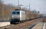 185 540 der TX Logistik zieht am 10.03.11 einen Ganzzug Schiebewandwagen durch Burgkemnitz Richtung Bitterfeld.