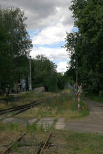 Eine stillgelegte Industriebahn nahe Mücka.