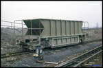 Vierachsiger Transportwagen für 600 mm Spur der Sodawerke Staßfurt am 21.3.1992.