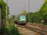 Wismut V300 004  Sago 54  mit dem vollen Sandzug 66238 von Kayna nach Erzbunker, am 12.09.2013 in Groenstein.