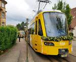 Zahnradbahn Stuttgart__Zwei der neuen Tw, die Fz.nummer diskret versteckt, an der Haltestelle 'Haigst'_13-05-2023