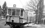 SSB__Zahnradbahn__Der außergewöhnliche Drei-Wagenzug unterhalb Pfaffenweg  in den Gärten .__06-02-1976