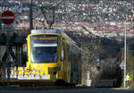 Dem Talkessel entgegen - 

Nachmittags oft im Schatten fährt die Zacke hinab in den Stuttgarter Talkessel. Unterhalb der Haltestelle Haigst fällt etwas Sonnenlicht auf die Bahn.

25.02.2024 (M)