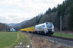 Raildox 159 220 mit Leerholz und Schlusslok 293 002 am 26.02.2022 nahe Hockeroda.