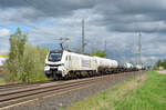 Am 16.04.24 führte die an Ecco Rail vermietete 159 218 der ELP einen Kesselwagenzug durch Landsberg Richtung Halle(S).
