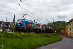 Die an die DPB Rail Infra Service GmbH (Frauental/�sterreich) vermietete 2159 222-1  Lena  (90 80 2159 222-9 D-ELP) eine sechsachsige Stadler EURO DUAL der ELP - European Loc Pool AG (Frauenfeld/Schweiz), eingestellt in Deutschland, f�hrt am 08 Mai 2026 mit einem Kesselwagenzug, laut Gefahrguttafel 33/1114 beladen mit Benzol (oder auch Benzen), durch Jungenthal bei Kirchen an der Sieg in Richtung Siegen. Rechts die Werkhallen der ehemaligen Arnold Jung Lokomotivfabrik GmbH. Bedingt durch eine Weichenst�rung f�hrt sie hier links. Nochmal einen lieben Gru� an den freundlichen Lokf�hrer zur�ck. 

Die EURO DUAL eine Co'Co'-Lok wurde 2020 von Stadler Rail Valencia S.A.U. in Albuixech (Spanien) unter der Fabriknummer 4111 gebaut und an die ELP - European Loc Pool AG in Frauenfeld (CH) ausgeliefert. Diese Zweikraftlokomotive mit dieselelektrischem und elektrischem Antrieb f�r den Streckendienst, hat eine zugelassene H�chstgeschwindigkeit von 120 km/h, mit dieselelektrischem Antrieb hat sie eine Leistung von 2.800 kW, mit elektrischem Antrieb sind es stolze 6.150 kW. Diese Lok hat die Zulassungen f�r Deutschland und �sterreich. Seit Dezember 2025 ist sie an die DPB Rail Infra Service vermietet. 