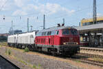 Nachdem 159 277 und 159 276 einige Zeit im Saarbr�cker Hauptbahnhof standen, rangierte die EVG 215 086-0 an die beiden Lokomotiven heran und brachte sie einige Zeit sp�ter weiter in Richtung Pfalz. (27.05.2026)