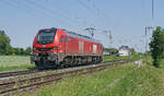 Auf dem Laufsteg in M�nchengladbach macht der Koloss von Stadler ''2159243-5'' im Design der Deutschen Bahn am 27.05.2026 eine gute Figur.