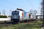 Nachschuss auf 248 015 welche von 285 113 geschleppt wird.