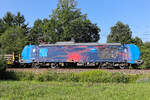 SLG - Spitzke Logistik GmbH, Großbeeren [D] mit ihrer Vectron Dual Lok  248 029  [NVR-Nummer: 90 80 2248 029-1 D-SLG] am 29.7.26 bei Ostermünchen. Die Strecke Rosenheim Wasserburg wird modernisiert. Die alten Schwellen werden wohl noch gebraucht und werden erstmal Richtung München abtransportiert. Dies Leistung habe ich an mehreren Tagen diese Woche erlebt.