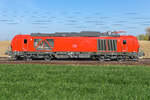 249 095 Siemens Vectron sicherlich brandneu und wohl auf Testfahrt.	am 17.4.26 bei Vierkirchen
Eine Stunde später kam die Lok hier im Dieselmodus zurück, am 17.4.26 bei Vierkirchen
