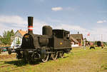 Dänemark, Am 11. August 2004 fuhr im Gelände des Bahnhofs Allingabro eine Miniaturbahn. Erinnerungsstücke an vergangene Eisenbahnzeiten waren aufgebaut und man konnte die Landschaft auf der stillgelegten Strecke nach Pindstrup mit dem Schienenfahrrad genießen. Die  662  sieht der T3 zumindest sehr ähnlich.