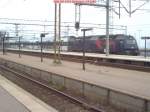 DSB ME 1535 mit doppeldecker-regional-zug im Helsingr am 3.