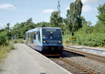 Lyngby-Nærum-Jernbane (Nærumbanen, LNJ): Ein LNJ-RegioSprinter (Lm 23) erreicht am 12.