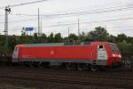 Die EG 3111 legt sich am 31.7.12 in Hamburg-Harburg in die Kurve.