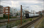 IC 3 -    Ein IC 3-Triebzug passiert die S-Bahnstation Nordhavn in Kopenhagen.