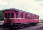 HTJ (Høng-Tølløse-Jernbane): OHJ-Personenwagen C 220 (Scandia 1943) Bahnhof Tølløse (HTJ-Bahnsteig) am 25. Juli 1974.