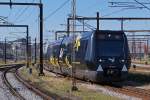 Kopenhagen: DSB S-Bahn SA 8204 auf der Linie-Bahn C S. Diese Aufnahme des eher seltenen schwazen S-Bahn-Zuges ist am 8. Juli 2013 auf dem Bahnhof Kopenhagen entstanden.
Foto: Walter Ruetsch