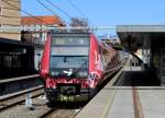 København / Kopenhagen DSB S-Bahn: Linie F (LHB/Siemens-SH 4717) S-Bf Ålholm am 3. April 2014. - Der Zug fährt in Richtung Hellerup über Flintholm und Nørrebro. 