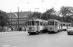 København / Kopenhagen Københavns Sporveje SL 10 (Tw 610 + Bw 15xx) / SL 6 (Bw 1503 + Tw der Serie 501 - 618) København K (Stadtmitte), Holmens Bro im September 1968.