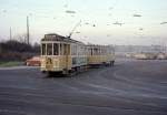 København / Kopenhagen Københavns Sporveje im November 1967: Tw 607 und Bw 1530 auf der SL 16 verlassen den Betriebshof Valby. - Scan von einem Farbnegativ. Film. Kodacolor X. Kamera: Konica EE-matic. 