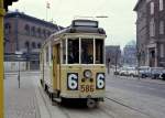 København / Kopenhagen Københavns Sporveje SL 6 (Drehgestelltriebwagen 586) Holmens Kanal / Niels Juels Gade / Holbergsgade am 27.