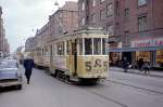 København / Kopenhagen Københavns Sporveje SL 5 (Tw 503 + Bw 15xx) Holmbladsgade / Skånegade im Februar 1968.