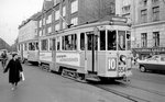 København / Kopenhagen Københavns Sporveje (KS) SL 10 (Tw 554 + Bw 15xx) Vesterbro, Enghave Plads im April 1968.