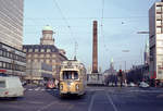 København / Kopenhagen København Sporveje (KS) SL 6 (DÜWAG/Kiepe-GT6 811) København V, Vesterbro, Vesterbrogade / Reventlowsgade im November 1968.