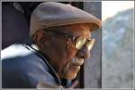 Eritrean Railways, der alte Chef, obwohl schon lngstens pensioniert, ist er immer noch eine Authorittsperson und lsst sich eine Mitfahrt nicht nehmen. (31.01.2012)