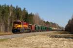 C36-7i 1523 mit Gterzug bei Mneku (02.05.2013)