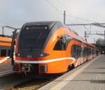 Stadler Flirt als S-Bahn von Tallinn nach Pskla kurz vor der Abfahrt im Bahnhof Tallinn.09.09.2013