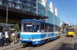 Estland / Straßenbahn Tallinn: KT4D - Wagen 136 (ehemals Cottbus) unterwegs als Linie 2. Aufgenommen im Juli 2013 an der Haltestelle  Hobujaama  in der Stadtmitte von Tallinn.