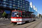 Estland / Straßenbahn Tallinn: KT4D - Wagen 160 (ehemals Erfurt) unterwegs als Linie 4. Aufgenommen im Juli 2013 an der Haltestelle  Hobujaama  in der Stadtmitte von Tallinn.