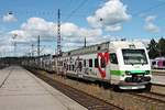 Einfahrt am Mittag des 12.07.2019 von Sm4 6415/6315  Mall of Tripla  zusammen mit Sm4 6427/6327, Sm4 6429/6329 und Sm4 6404/6304 als Regionalzug auf Gleis 8 in den Hauptbahnhof von Helsinki.