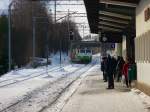 Das kommt davon, wenn man kein Finnisch kann - und der Zug aus der anderen Richtung als erwartet kommt, da steht man am falschen Bahnsteigende.