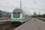 Einfahrt am Morgen des 08.07.2019 von VR IC-Steuerwagen 28630 als Leerzug aus Richtung Abstellung mit der Sr2 3216 am Zugschluss auf Gleis 8 in den Hauptbahnhof von Helsinki, um später als