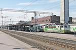 Am Morgen des 12.07.2019 stand Sr1 3057 als IC 1023 (Helsinki - Oulu), welcher als Ersatzzug für den IC 23 verkehrte, auf Gleis 2 im Bahnhof von Tampere und auf ihre Ausfahrt wartete.