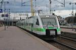 Einfahrt am Nachmittag des 11.07.2019 von Sm3 7608 (7 000 008-3) auf Gleis 4 in den Bahnhof von Tampere.