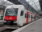 Triebzug der VR-Baureihe Sm4(6320)als S Z von Helsinki nach Lahti/Lahtis kurz vor der Ausfahrt im Bahnhof Helsinki.11.09.2013  