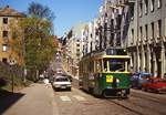 Ein Vierachser vom Typ RM 3 der Straßenbahn Helsinki ist im Mai 1988 auf der Linie 1 unterwegs