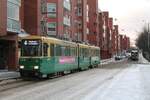 Fahrzeug 110 der HKL/HST vom Typ Valmet MLNRV 2 auf der Linie 4 (Munkkiniemi/Munksnäs-Katajanokka/Skatudden) am 31.12.2021 an der östlichen Endhaltestelle Merisotilaantori (Flottisttorget)