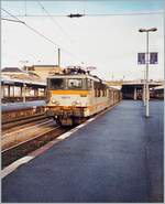 Die SNCF BB 16674 mit einem TER in Mulhouse Ville.