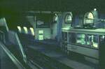 RATVM Tram de Marseille__Der innerst�dtische Ausgangspunkt der Linie 68 nach Saint-Pierre: Gare de Noailles am March� des Capucins. Die 1893 er�ffnete Station liegt an einem Hang, halb unterirdisch. Die Strecke f�hrt zun�chst durch den ca. 800 Meter langen Tunnel zum Boulevard Chave.__03-1975
Nicht nur die Station, auch die Bildqualit�t ist unterirdisch. Aber: ich habe im internet gar kein Bild jener Epoche gefunden...