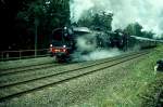 Ein seltener Gast auf deutschen Schienen, die 241 A65. Hier auf der schiefen Ebene 1998. Auffallend sind die leisen Auspuffschlge der 3500 PS-Lok.