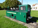 Treidellokomotive, steht als technisches Denkmal am Schiffmuseum in Offendorf/Elsa, Sept.2013