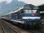 SNCF BB67370 steht bereit um uns mit ihrem TER-Regionalzug an diesem Morgen von Grenoble nach Chambry zu bringen.