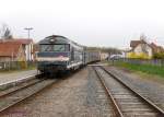 SNCF-BB67514 mit Wagengarnitur RRR226 unterwegs als TER832908 (Strasbourg16:29-Niederbronn17:28).

2013-04-19 Reichshoffen 